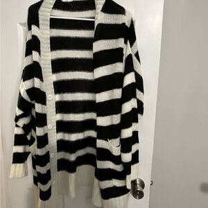 LuLaRoe Black and White Striped Cardigan Medium
